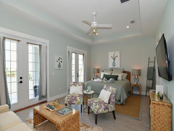 Four Bedroom Vacation Pool Home in Palm Coast Close to Beach