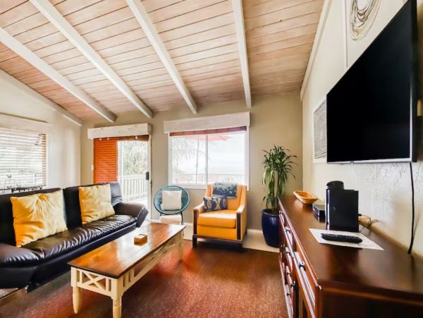 Ocean View Vacation Home in Kealakekua 9 Guests