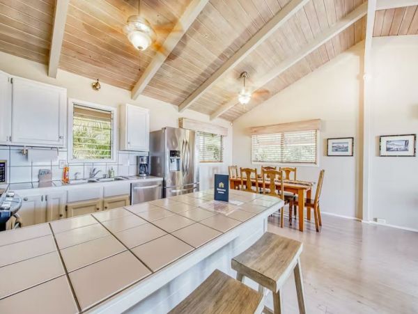Ocean View Vacation Home in Kealakekua 9 Guests