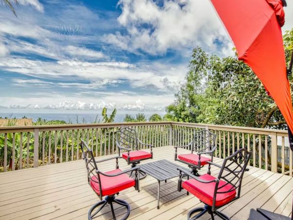 Ocean View Vacation Home in Kealakekua 9 Guests