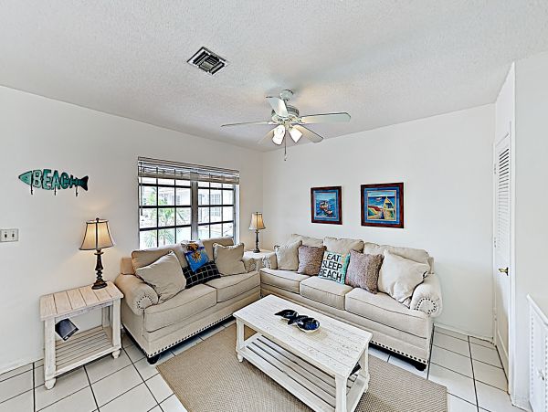 Pompano Beach Condo 1027943