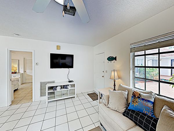 Pompano Beach Condo 1027943