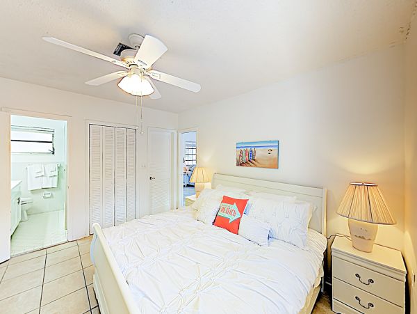 Pompano Beach Condo 1027943