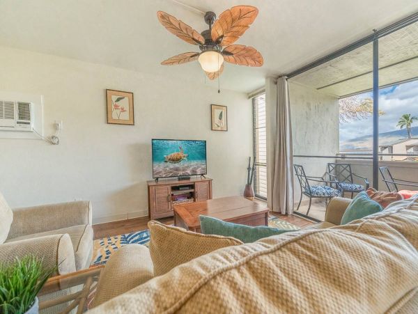 Vacation Condo Steps to Beach in Kihei Two Bedroom
