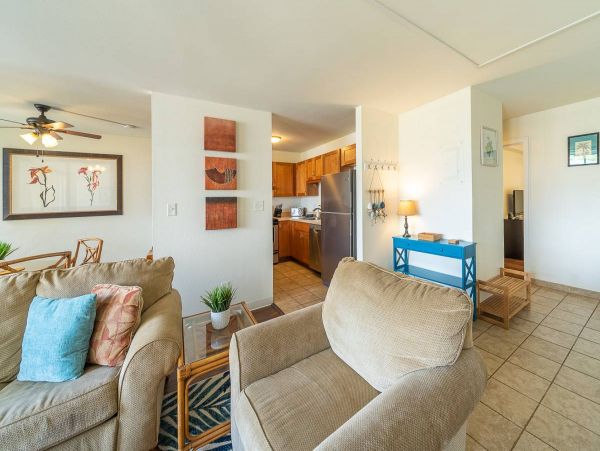 Vacation Condo Steps to Beach in Kihei Two Bedroom