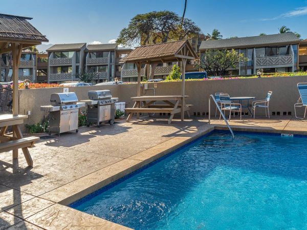 Vacation Condo Steps to Beach in Kihei Two Bedroom