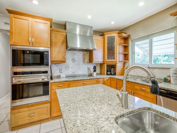 Pompano Beach Home 1027946