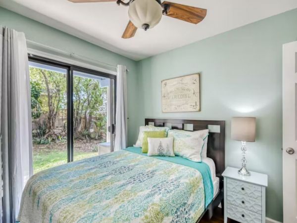 Four Bedroom Vacation Home Close to Beach in Kailua
