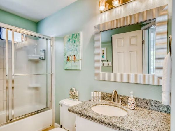 Four Bedroom Vacation Home Close to Beach in Kailua