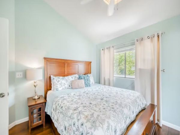 Four Bedroom Vacation Home Close to Beach in Kailua