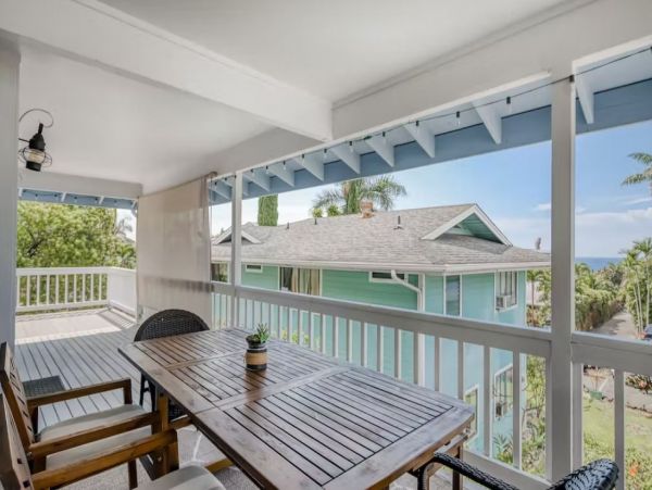 Four Bedroom Vacation Home Close to Beach in Kailua