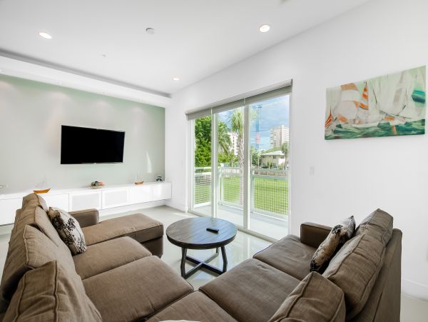 Pompano Beach Home 1027951