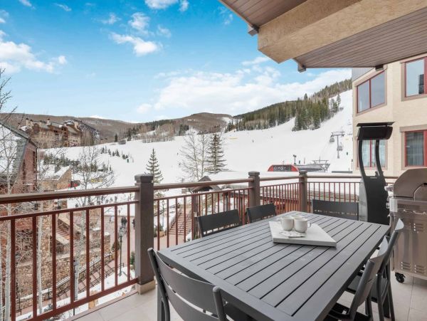 Beaver Creek Luxurious 4 Bedroom Condo Ski in Ski out
