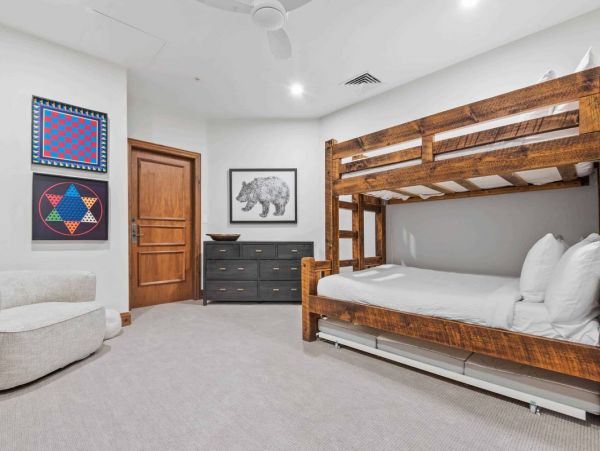 Beaver Creek Luxurious 4 Bedroom Condo Ski in Ski out