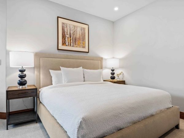 Beaver Creek Luxurious 4 Bedroom Condo Ski in Ski out