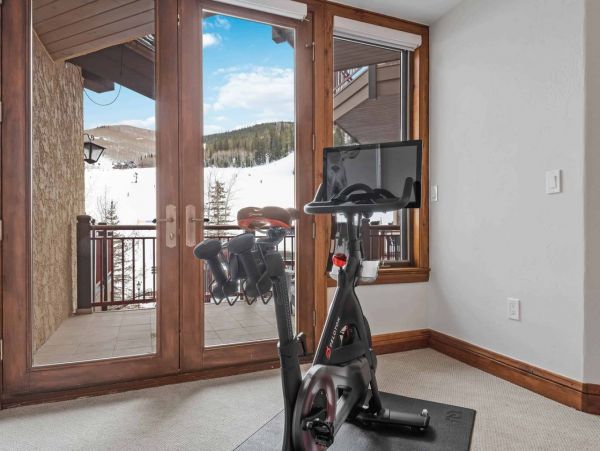 Beaver Creek Luxurious 4 Bedroom Condo Ski in Ski out