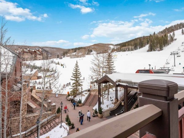 Beaver Creek Luxurious 4 Bedroom Condo Ski in Ski out