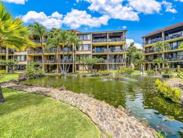 Beautiful Condo with 3 Bedrooms & Ocean Views