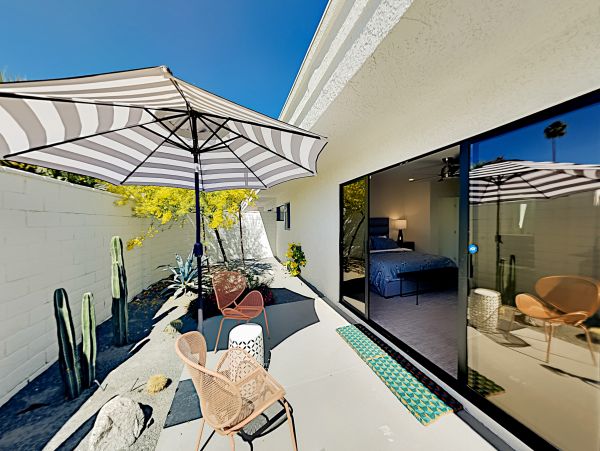 Palm Desert Home 1027994