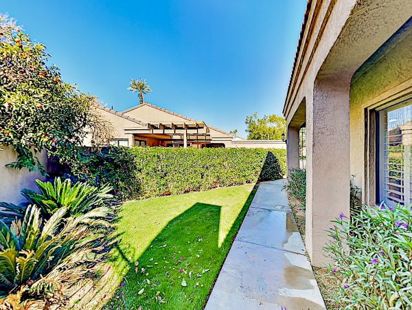 Palm Desert Home 1027996