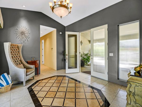 Luxury Villa with 2 Casitas & Putting Green in Palm Desert