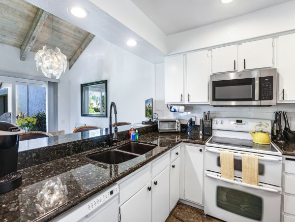 Palm Desert Home 1028010