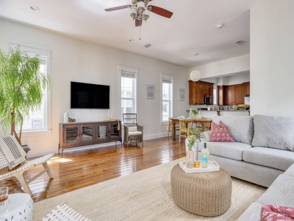 Beautiful & Cozy 4 Bedroom Vacation Home