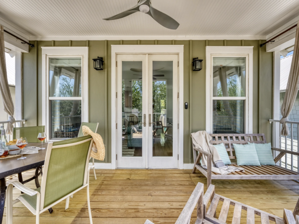 Beautiful & Cozy 4 Bedroom Vacation Home