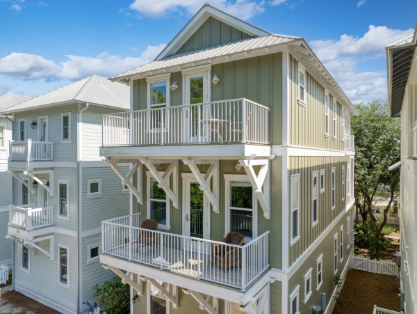 Beautiful & Cozy 4 Bedroom Vacation Home