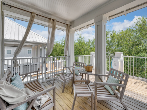 Beautiful & Cozy 4 Bedroom Vacation Home