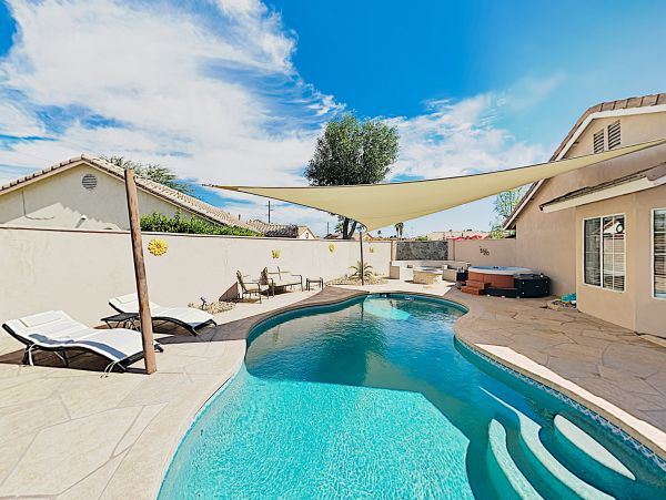 Palm Desert Home 1028035