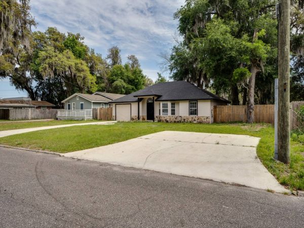 St. Augustine Home 1028045
