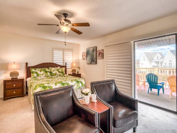 St. Augustine Home 1028048