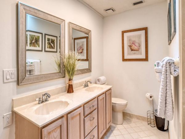 St. Augustine Home 1028048