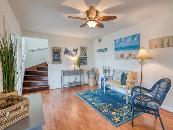 St. Augustine Home 1028048