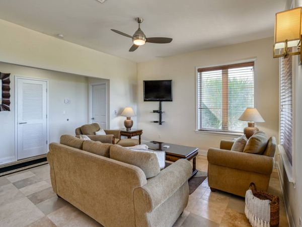 St. Augustine Home 1028049