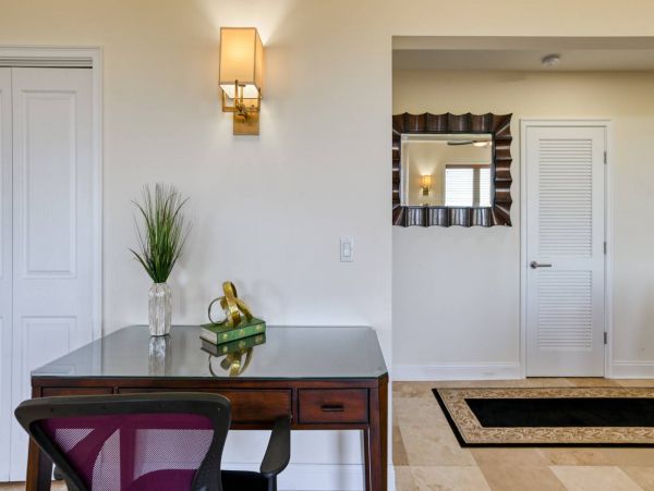 St. Augustine Home 1028049