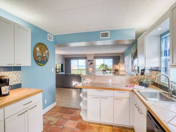 St. Augustine Home 1028051