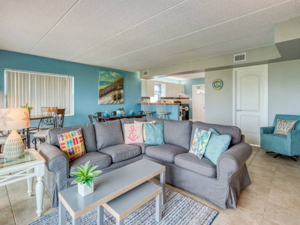 St. Augustine Home 1028051