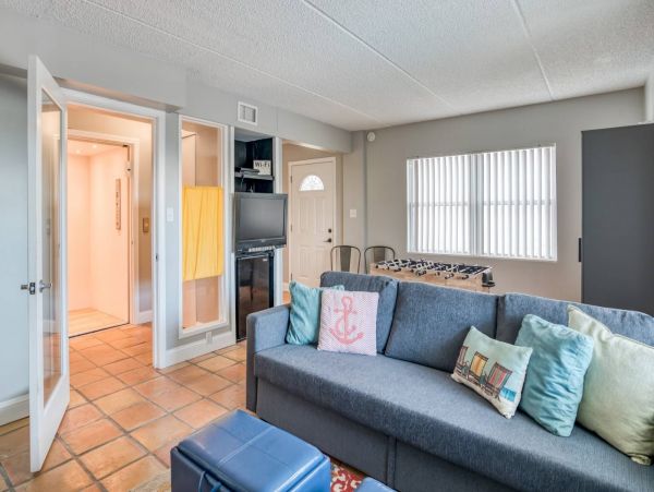 St. Augustine Home 1028051