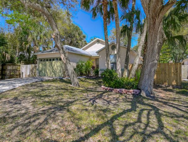 St. Augustine Home 1028052