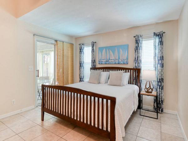 St. Augustine Home 1028052