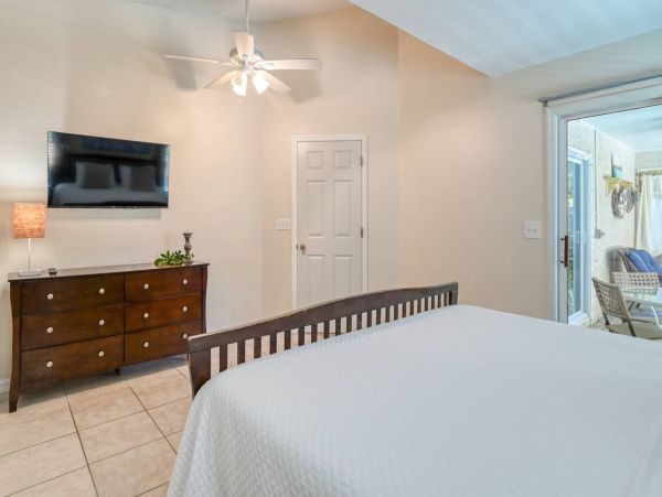 St. Augustine Home 1028052