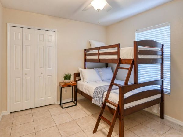 St. Augustine Home 1028052