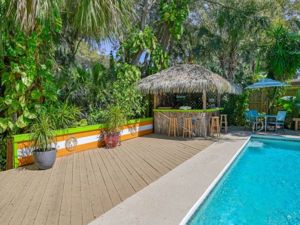 St. Augustine Home 1028052