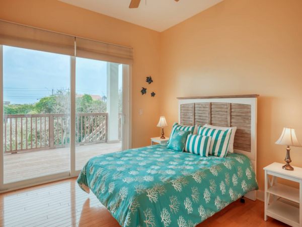 St. Augustine Home 1028053