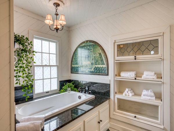 St. Augustine Home 1028055