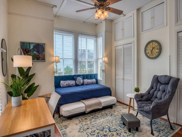 St. Augustine Home 1028055