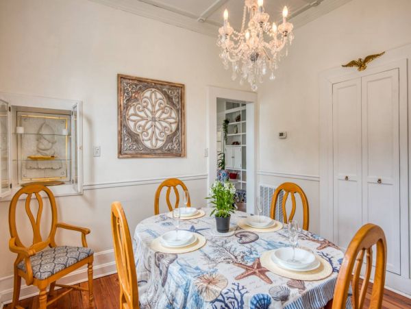 St. Augustine Home 1028055