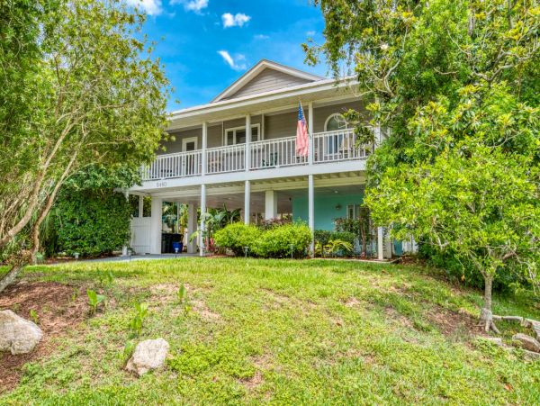 St. Augustine Home 1028056